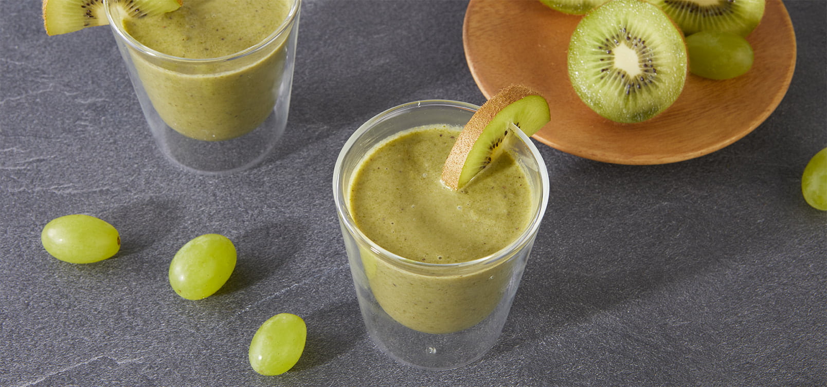 Smoothie epinard, raisin et kiwi